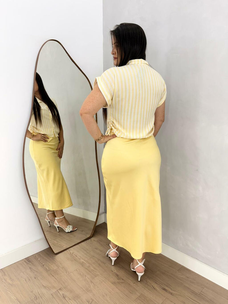 SAIA LIA AMARELO